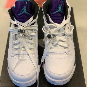 Retro Jordan 5’s (Grapes)